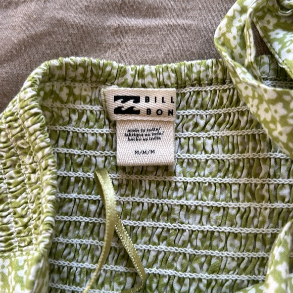 ✨ BILLABONG CROPPED HALTER TOP SZ M - Picture 4 of 6